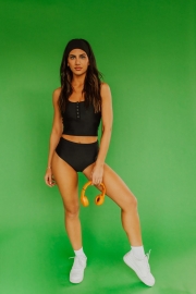 BUTTON FRONT MIDKINI SWIM TOP IN BLACK